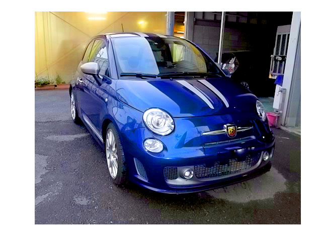 ABARTH 695 Tributo Ferrari 　　・ドア鈑金塗装