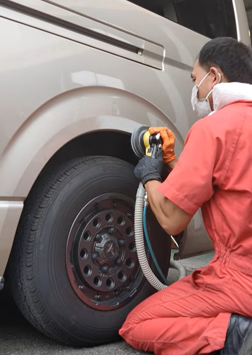 ハイエース・キズ凹み修理